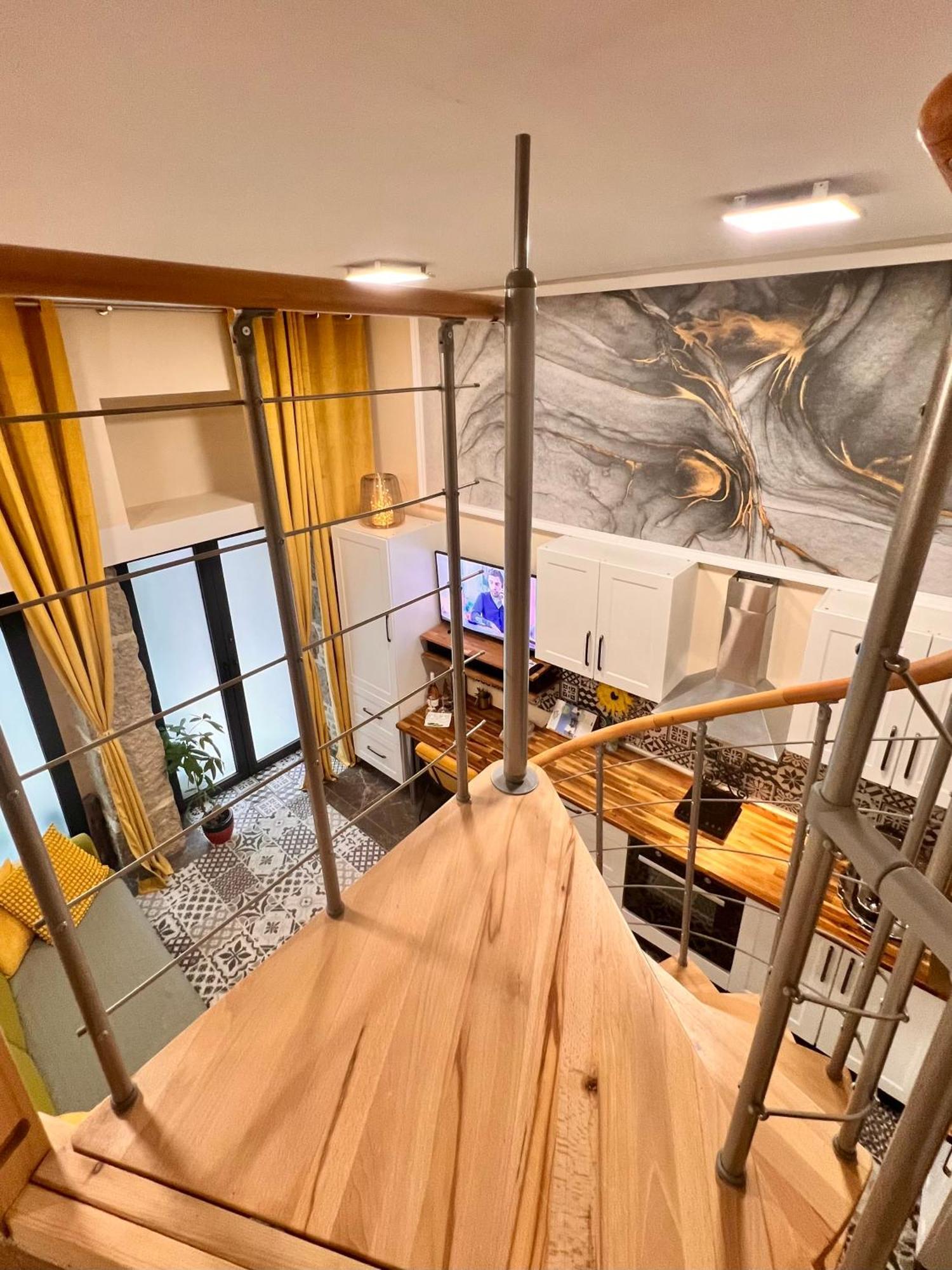 Amber - Highlights And Apartment *
