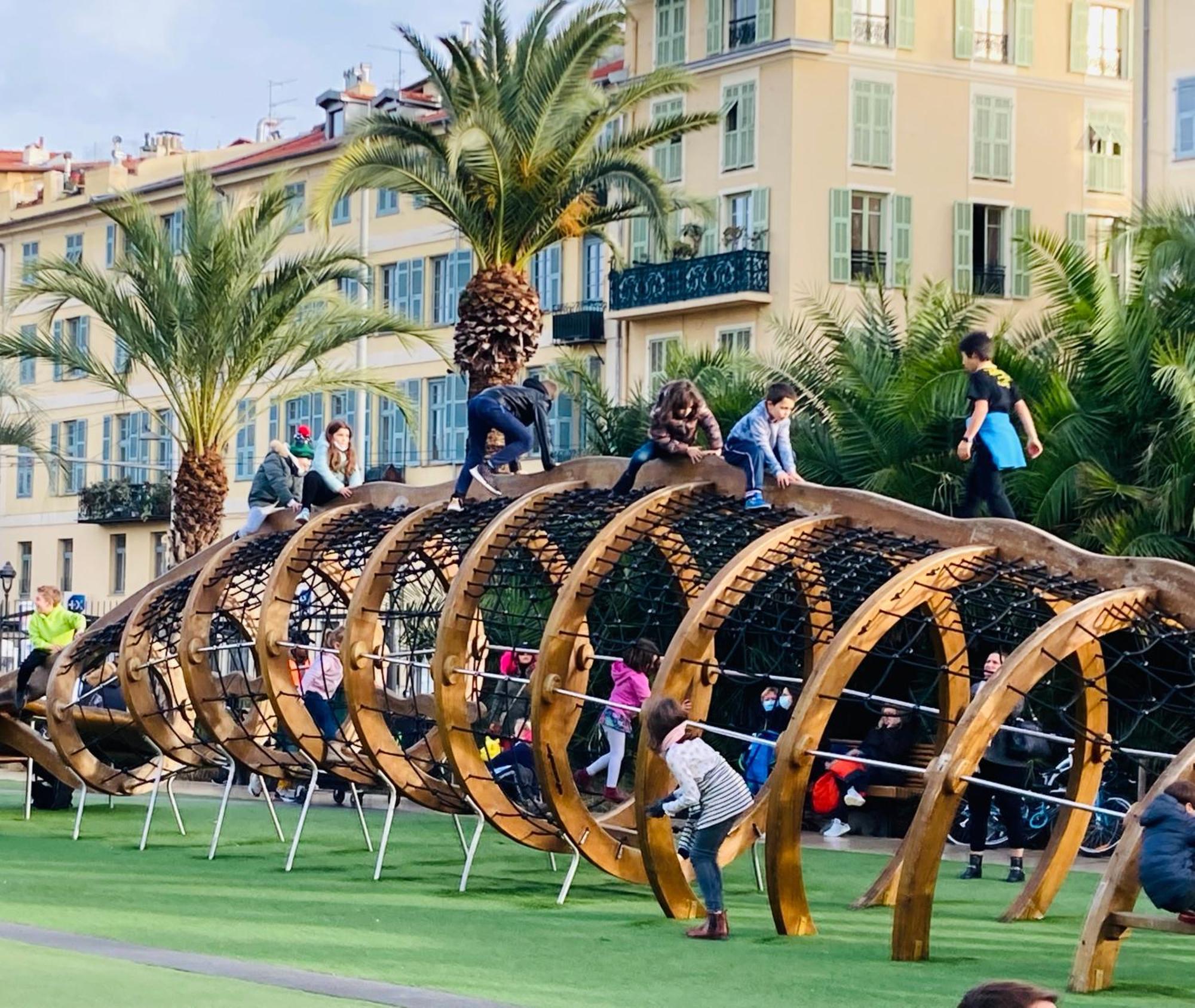 Amber - Highlights And * Nizza
